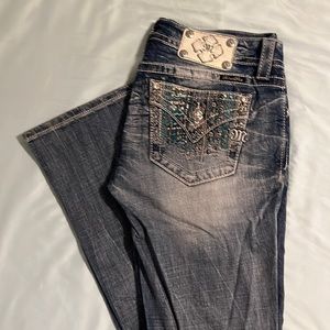 Miss me jeans.  Size 28 signature bootcut.  32 inch inseam